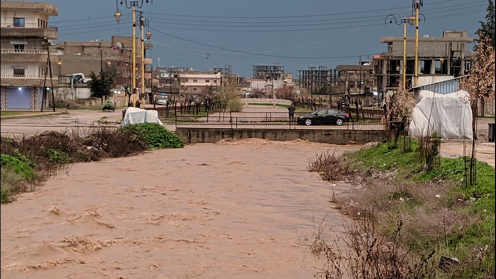 Derik, Syria, on April 3, was flooded due to heavy rainfall. These photos were shot by Felix Anton, you can find him on https://twitter.com/FelixDerik.