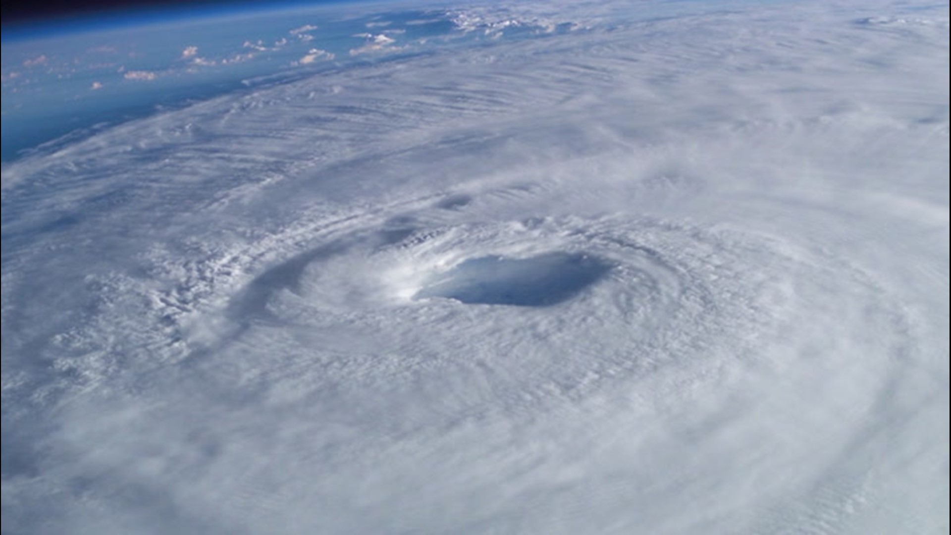 Marvin Gomez explains the differences between tropical and subtropical storms, and how they are similar.