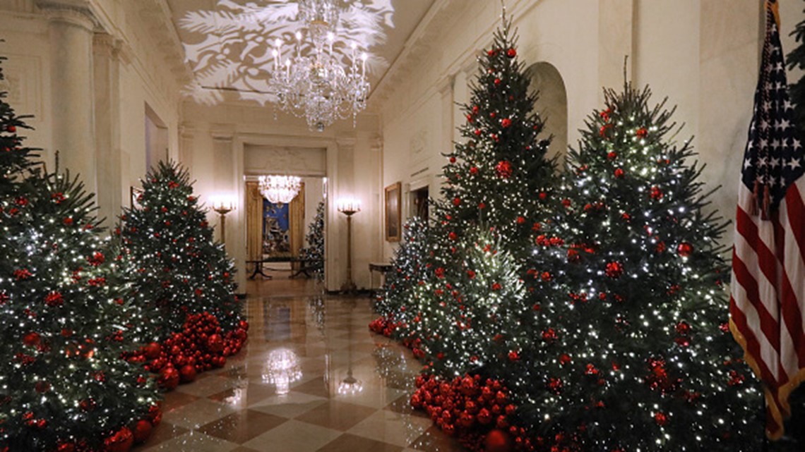 White House Christmas Portrait 2022 White House Unveils Official Christmas Portrait | 12Newsnow.com