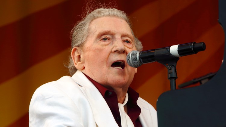 Judge dismisses most of lawsuit between Jerry Lee Lewis and his family |  12newsnow.com