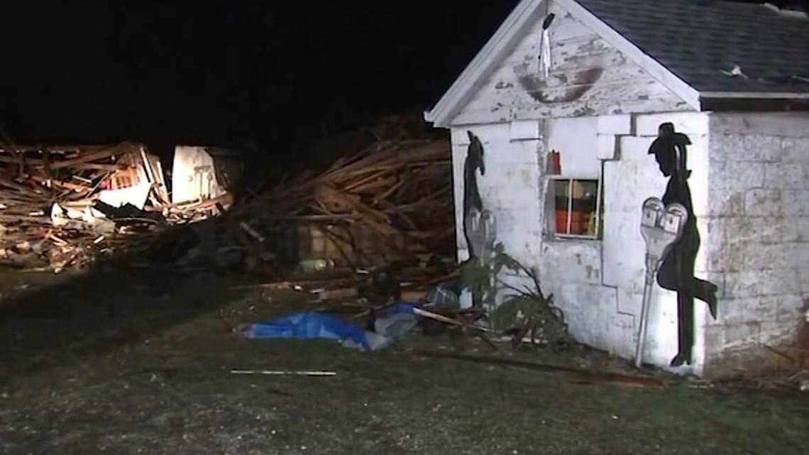 Tornadoes kill 2 and destroy several homes in Illinois and Indiana