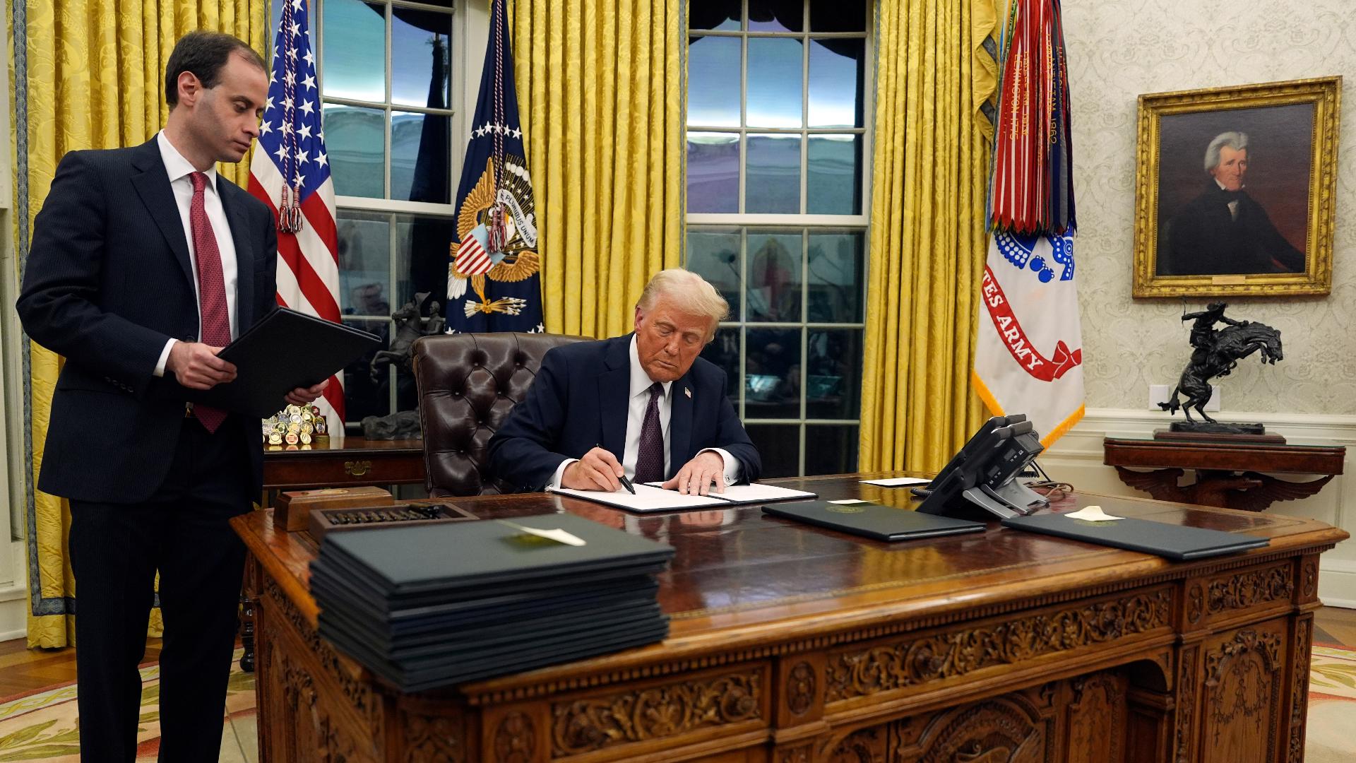 Trump signs executive order for the US to leave World Health