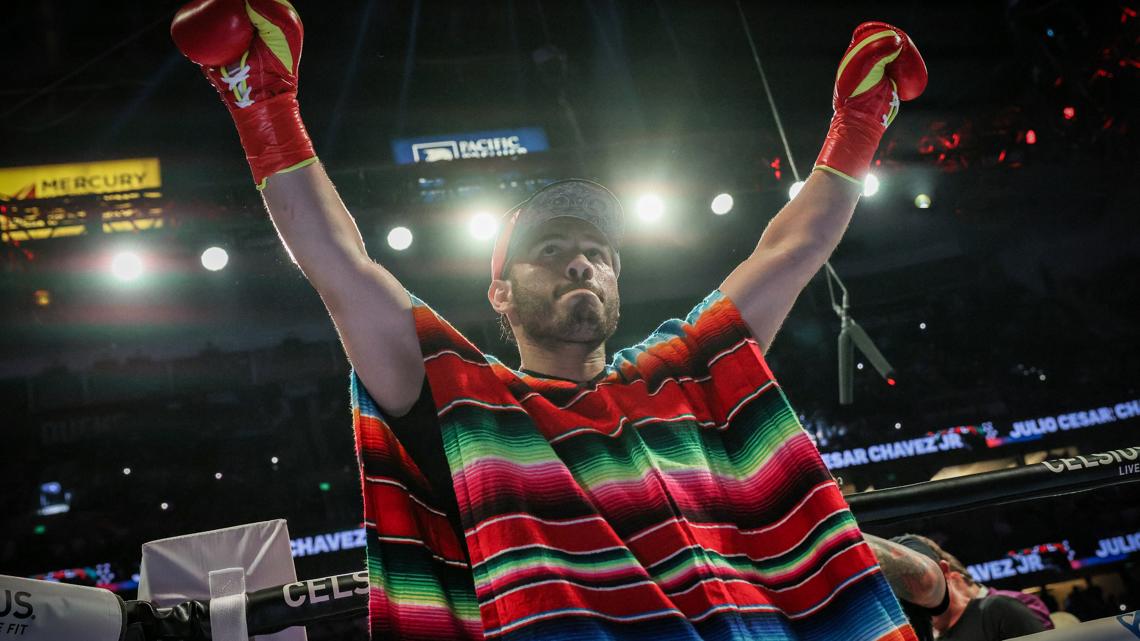 Mexican boxer Julio César Chávez Jr. was arrested and will be deported, federal officials say