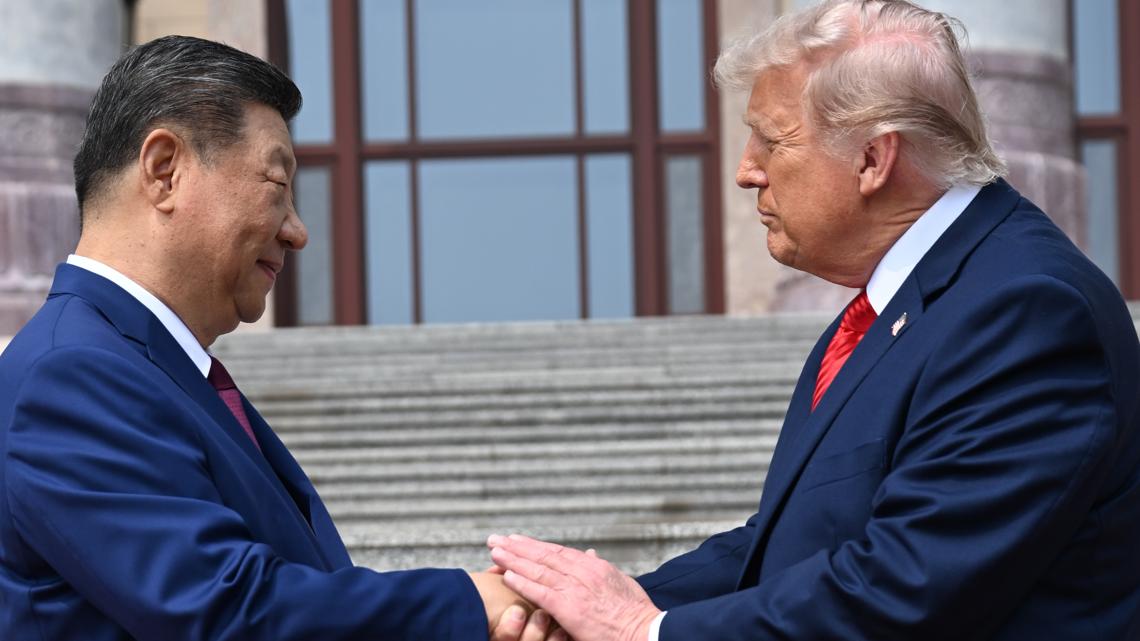 US - China summit focuses on business links as Xi issues Taiwan warning