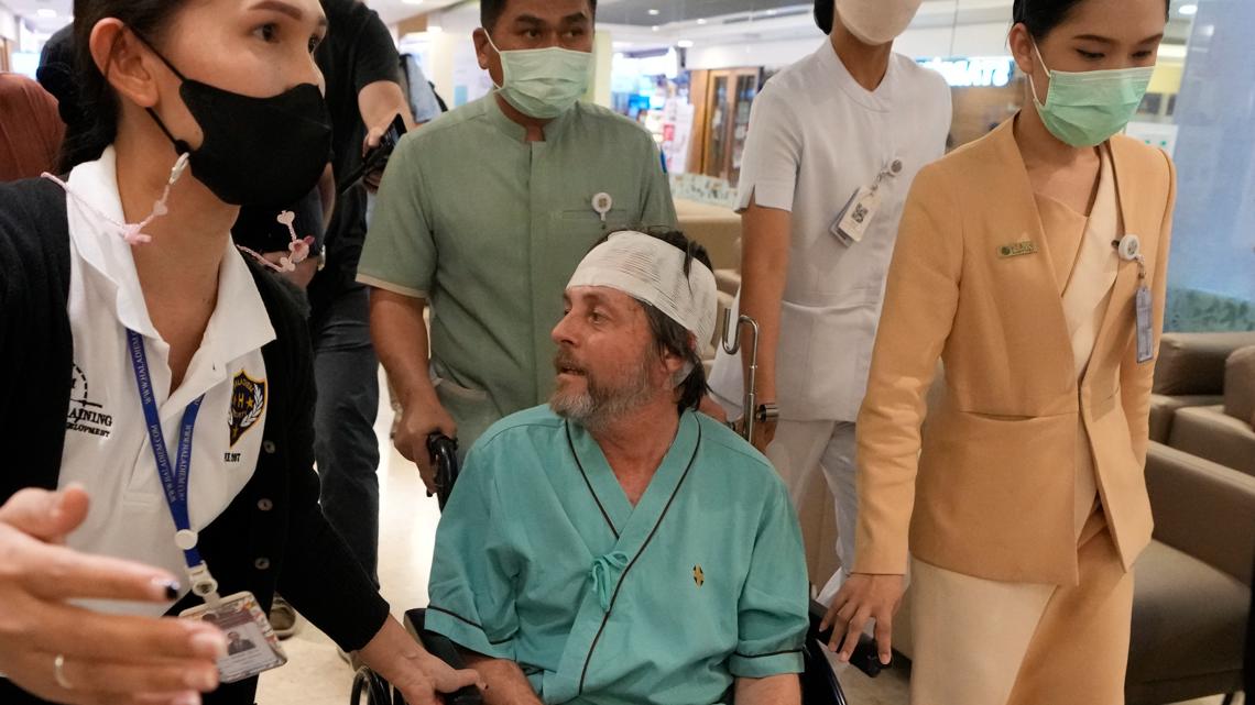 Passengers on turbulence-hit Singapore flight need spinal surgery - Vimarsana News