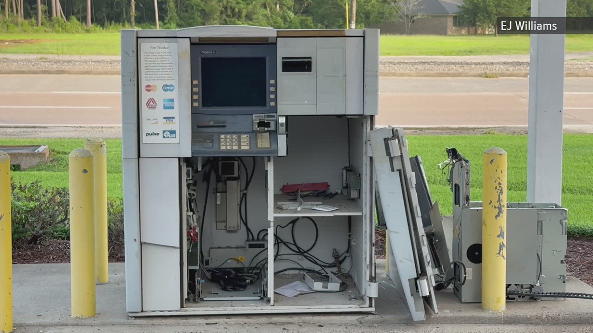The thieves hit the MCT Credit Union branch off of H-87 Monday afternoon