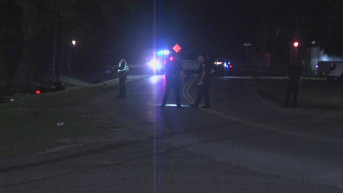 Motorcyclist dies after losing control, hitting tree on Calder Ave early Thursday