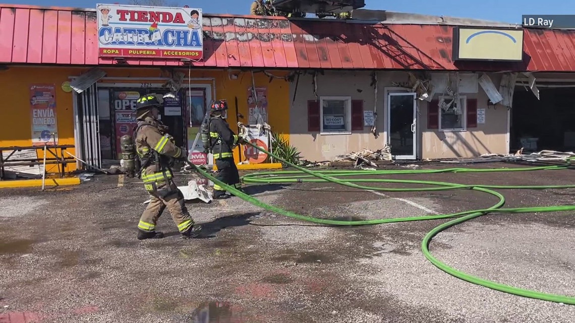 Port Arthur firefighters extinguish fire at store on Gulfway Drive