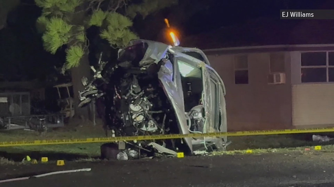 Police chase in Port Arthur ends in crash on 25th Street | 12newsnow.com