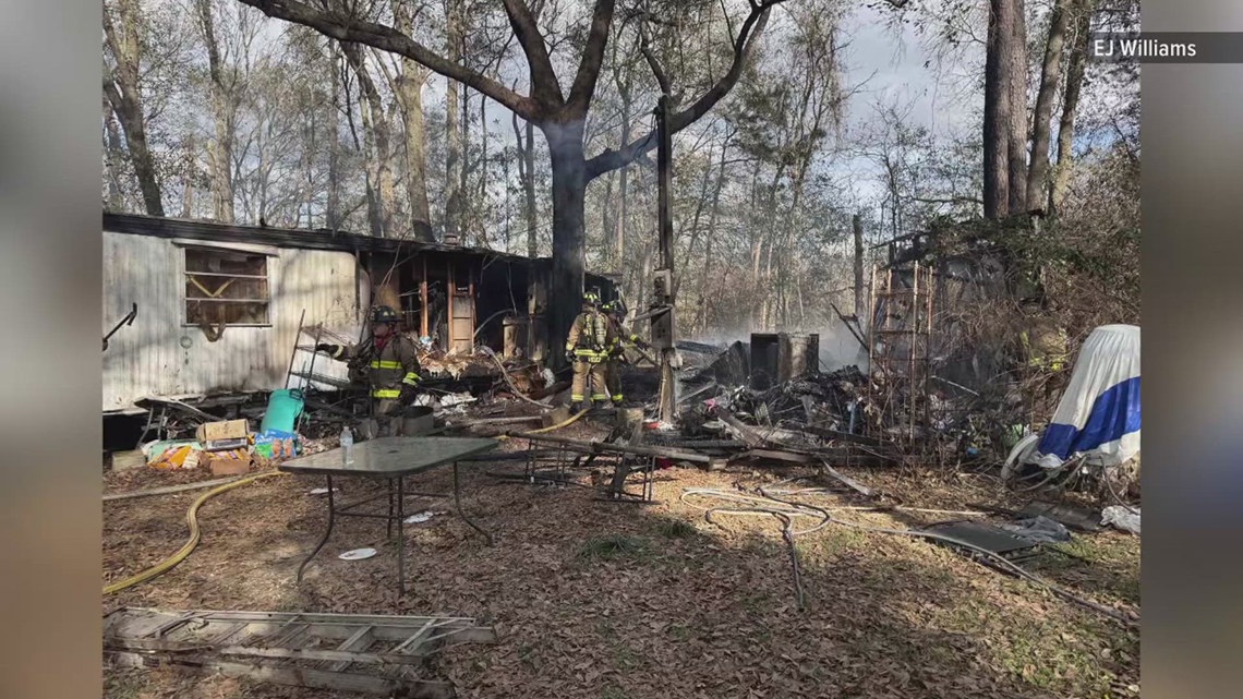 Vidor house fire leaves home a total loss | 12newsnow.com
