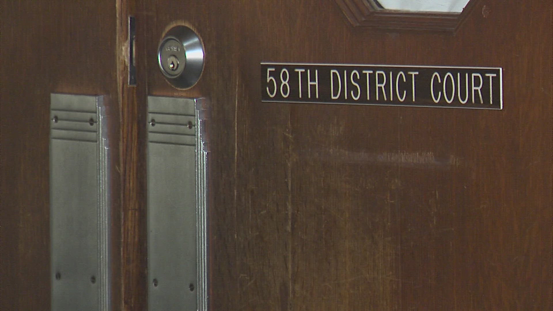 City officials say that the building is still dangerous