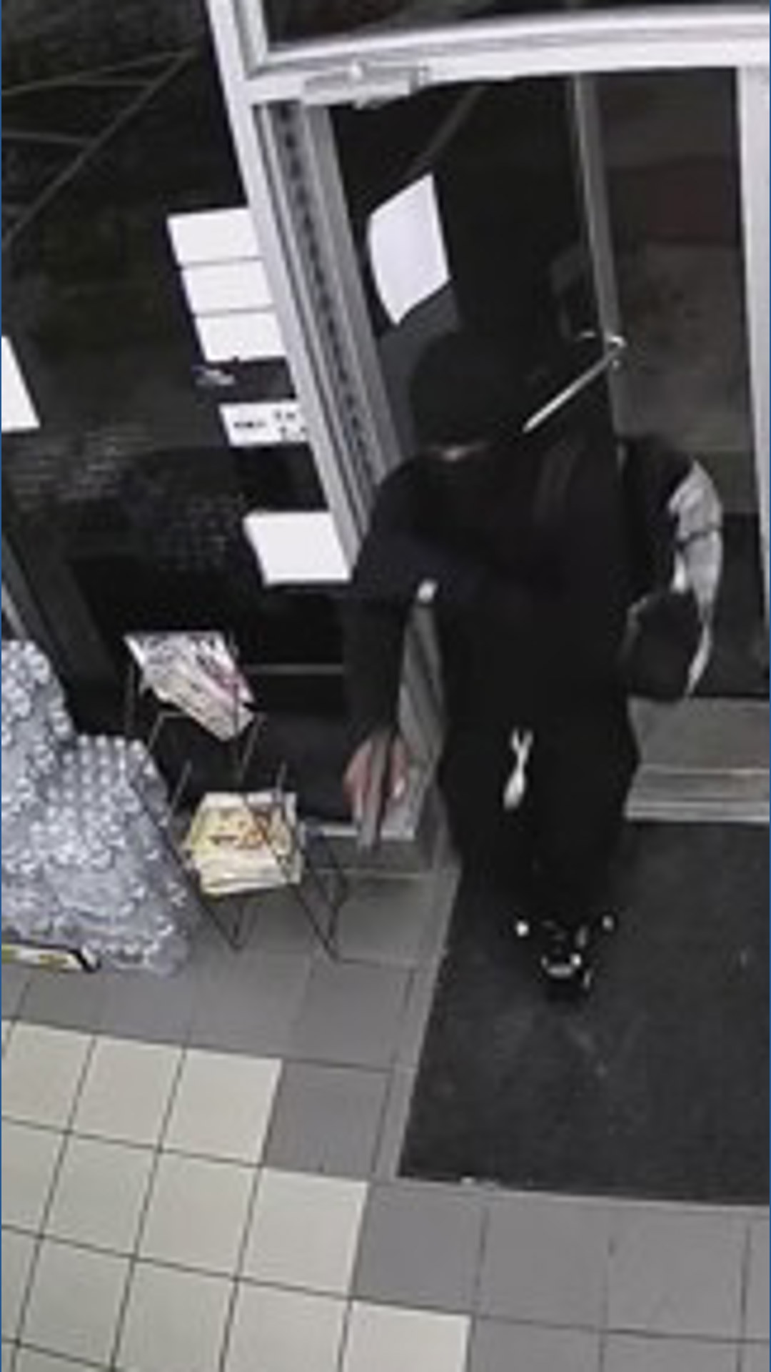 Police seek suspect in armed robbery at Port Arthur business ...
