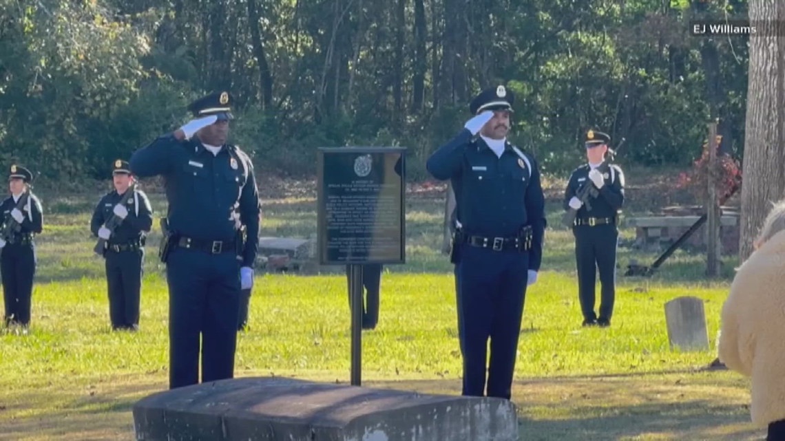 BPD honors first Black police officer, 122 years after line-of-duty ...