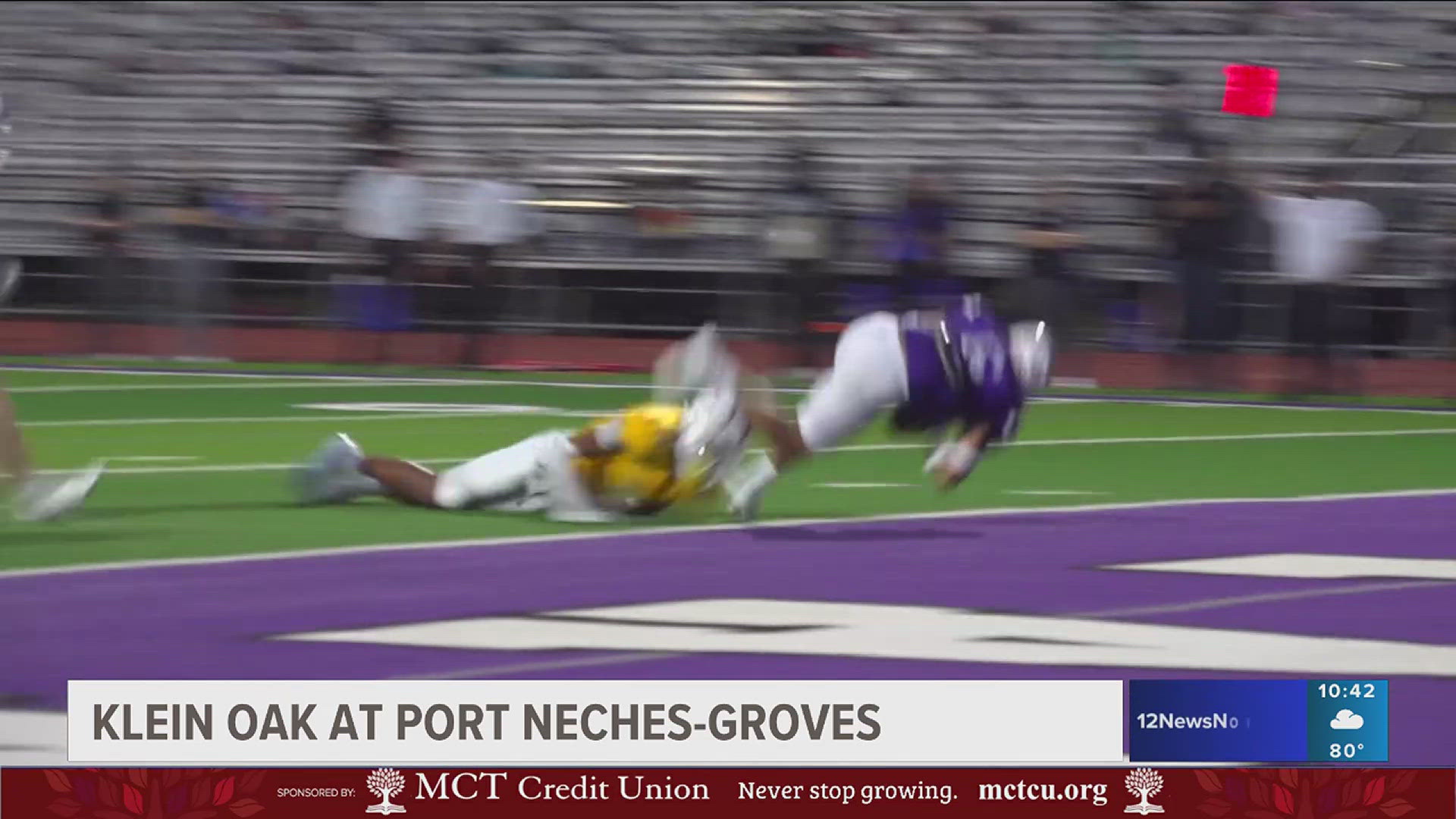 Port Neches-Groves beats Klein Oak High School 45 - 20 | 12newsnow.com