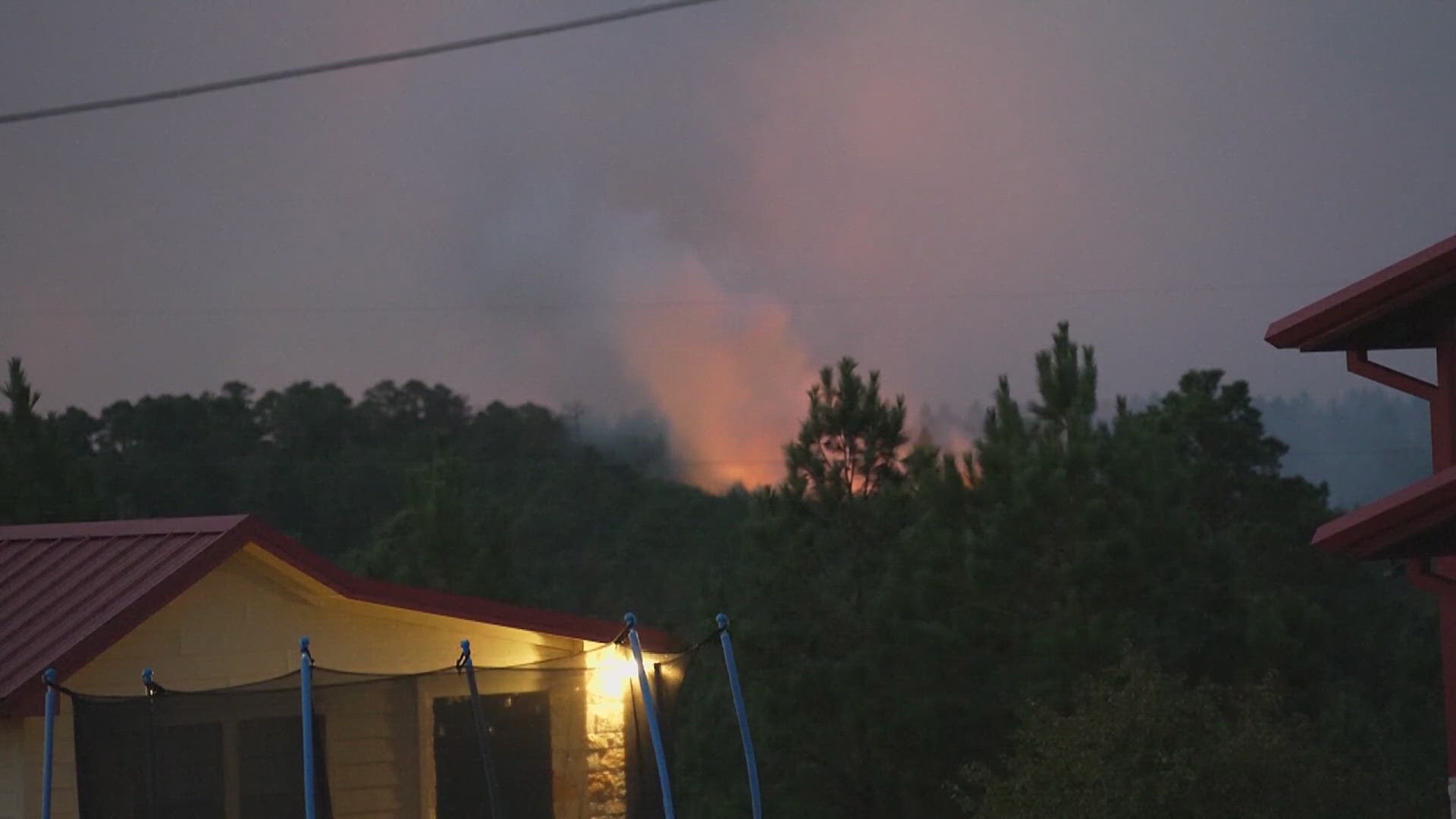 A wildfire a few miles southeast of Bastrop, TX has burned nearly 400 acres and lead to the mandatory evacuation of 60 homes.