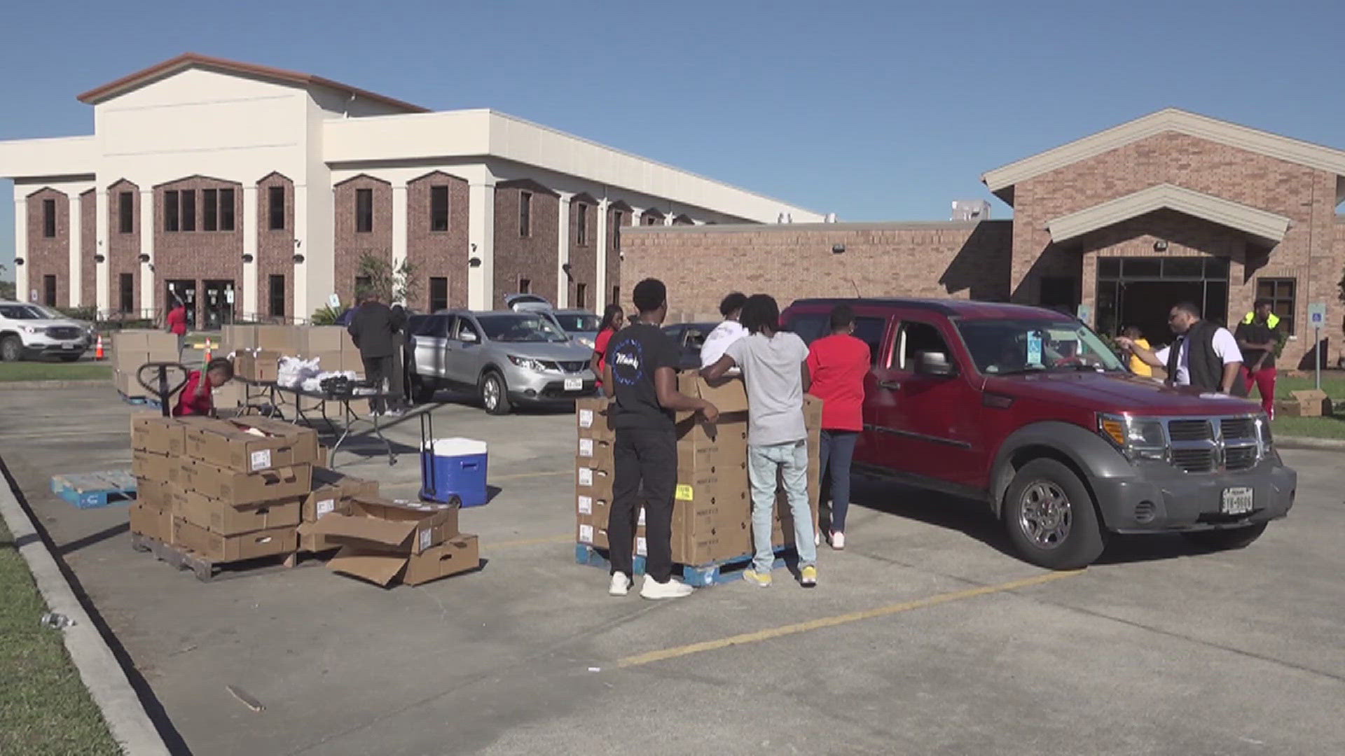 Antioch Baptist Missionary Baptist Church and Personal Executive Services gave away turkeys, sides and dessert.