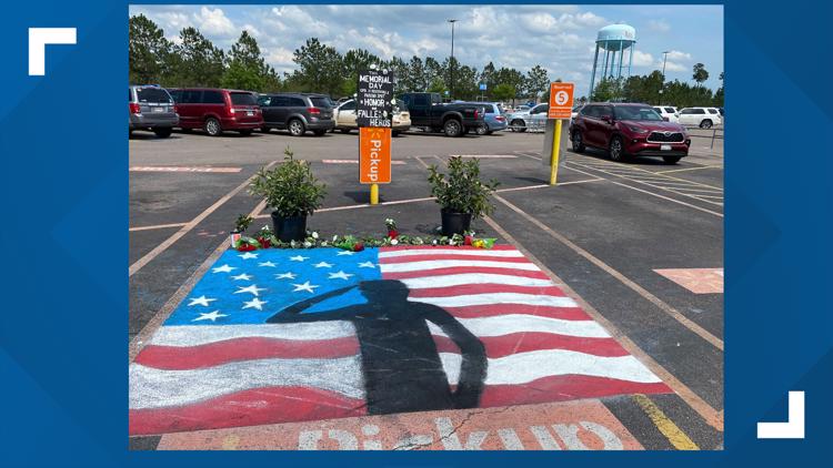 Lumberton Walmart employees create mural to honor fallen service members
