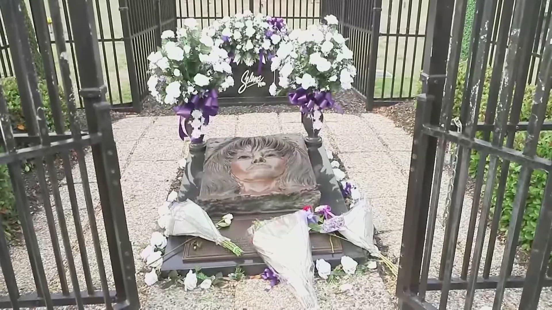 Fans decorated Selena's grave with flowers on the 30th anniversary of her death