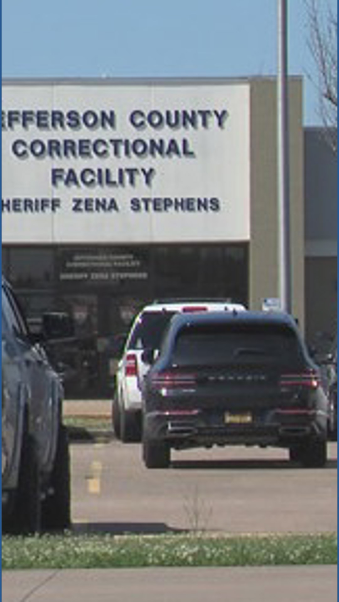 Inmate dies after being found unresponsive at Jefferson County jail ...