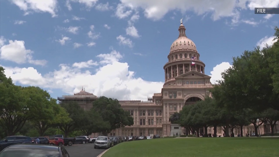 Southeast Texas Democrats react after bomb threat in Chicago amid redistricting showdown