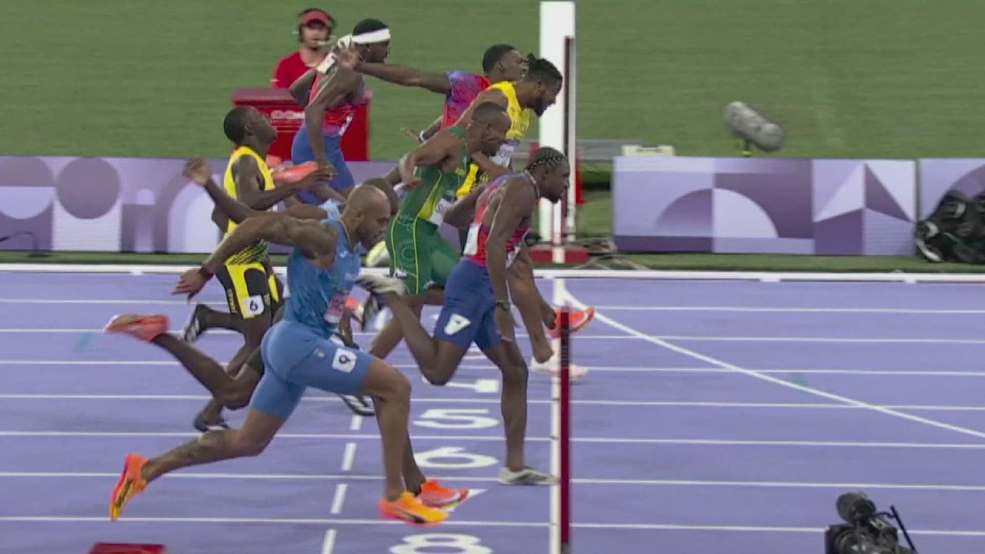 Noah Lyles wins gold in the men's 100m in photo finish