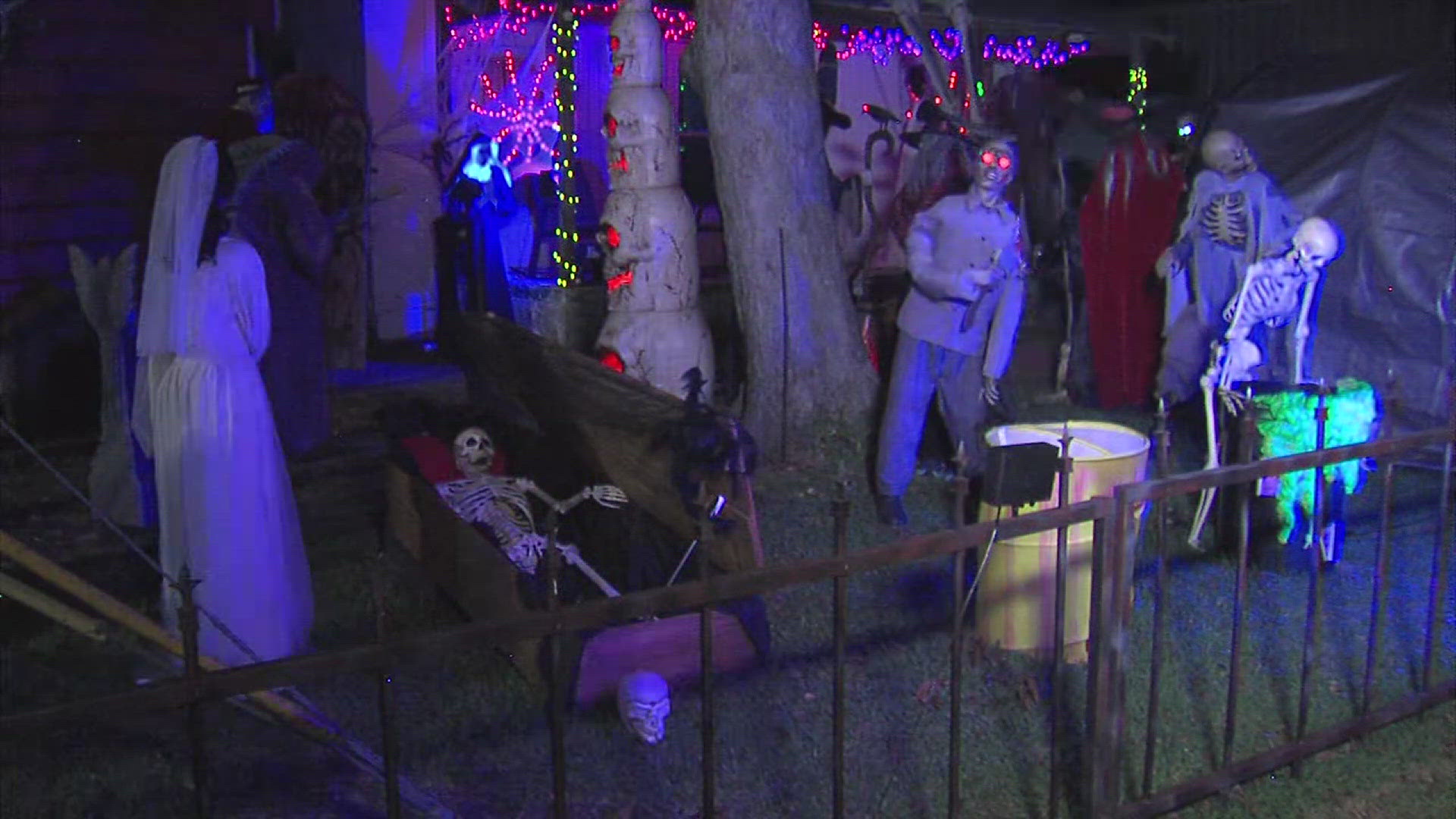 Nederland resident opens 'haunted yard' display for Halloween season, image size:1920x1080