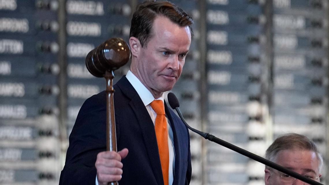 Orange County republicans vote to censure Speaker Dade Phelan - Vimarsana News
