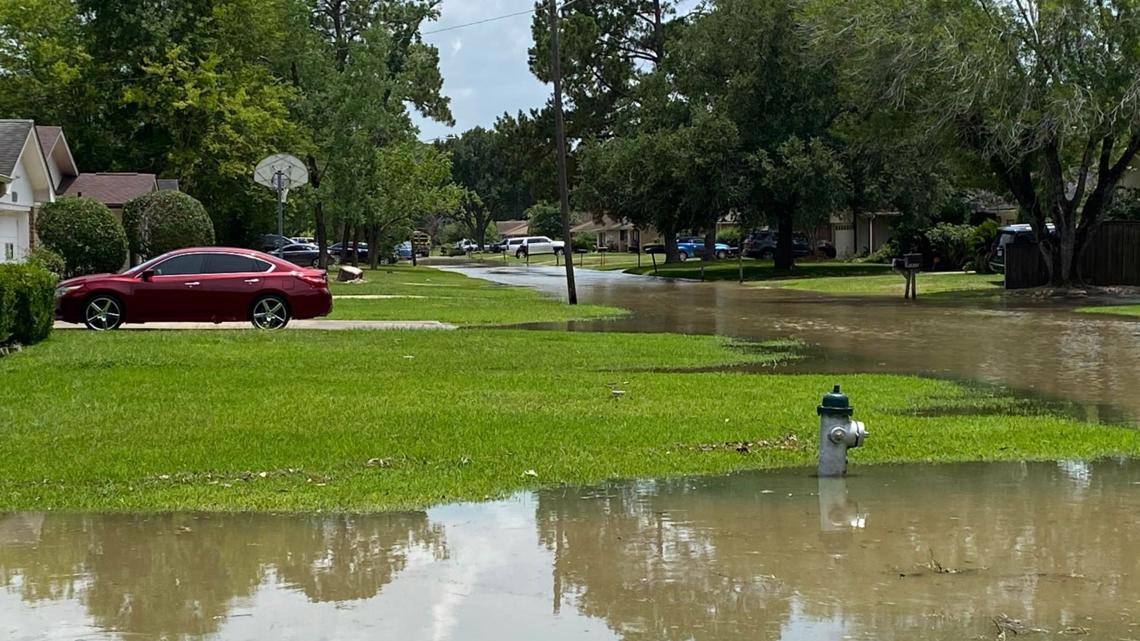 LNVA Canal breach causes flooding in Beaumont neighborhood | 12newsnow.com