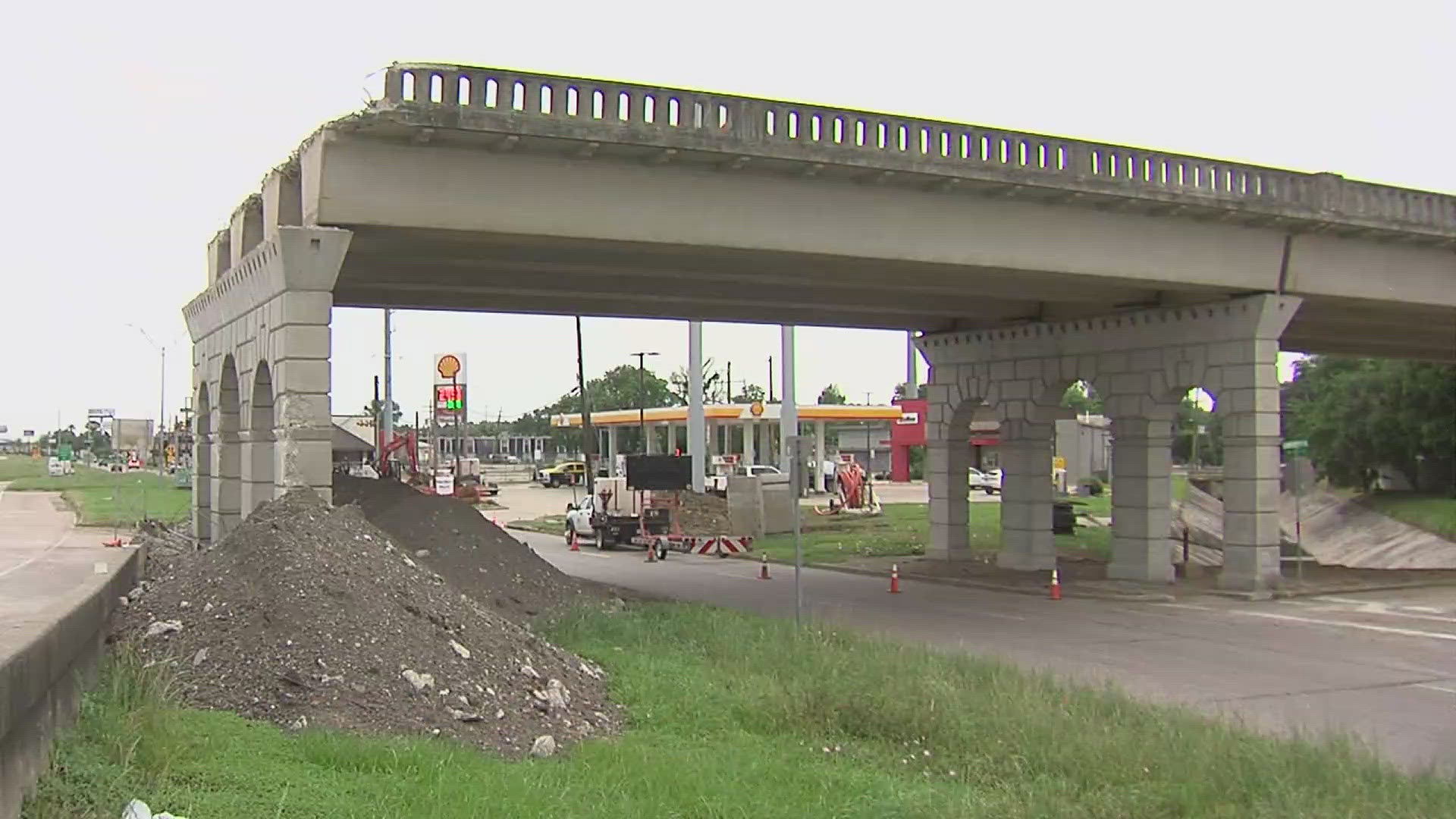 The last of three weekend road closures to facilitate the demolition of the Maury Meyers Bridge is set for this weekend starting at 8 p.m. Friday night.