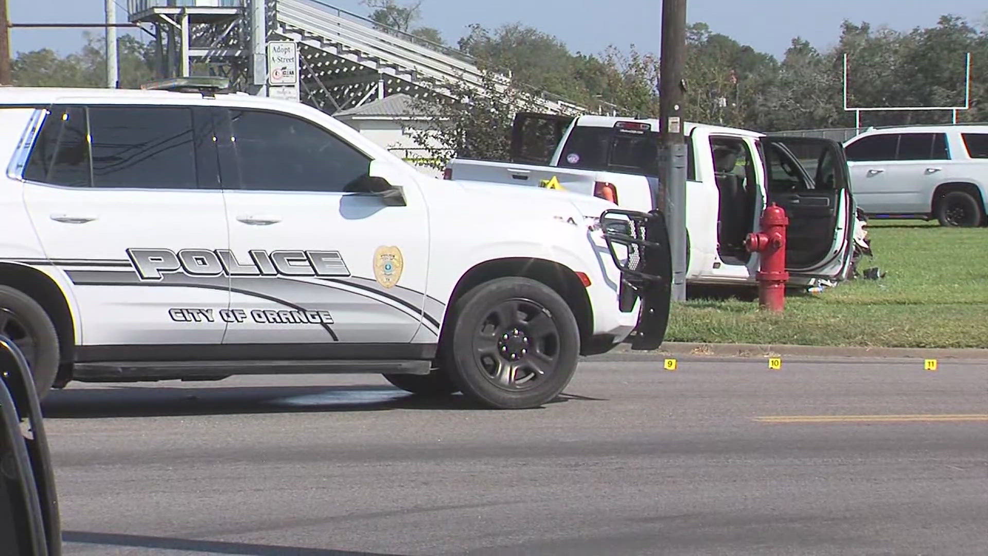 A Tuesday morning police chase along Texas Highway 87 in Bridge City ended in Orange with a deadly shootout with police that left one man dead.