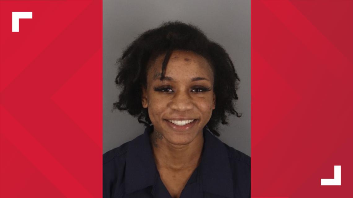 Woman in Beaumont officer assault case at Little Woodrow's gets ...
