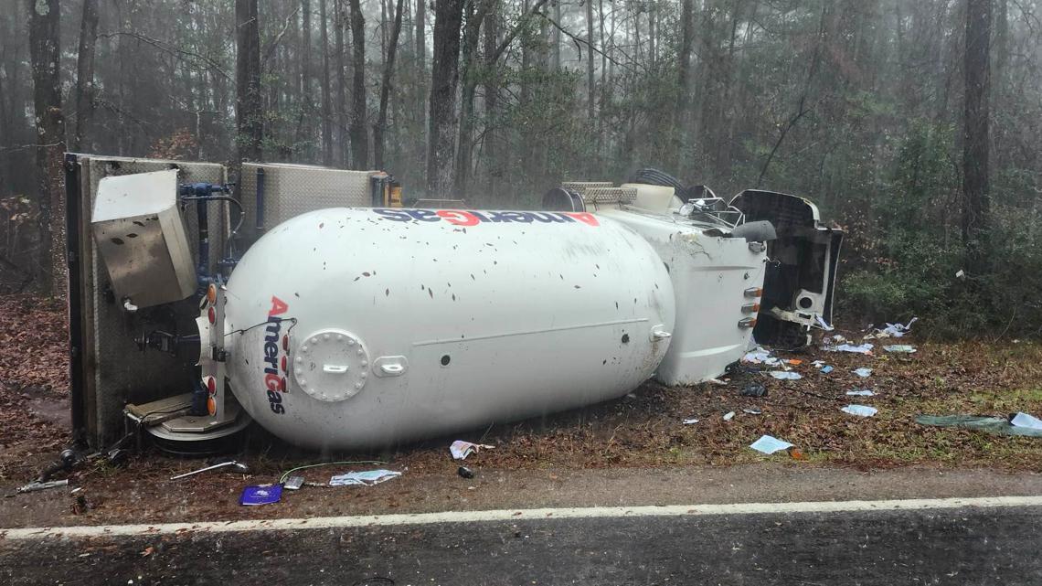 Overturned propane truck in Newton County | 12newsnow.com