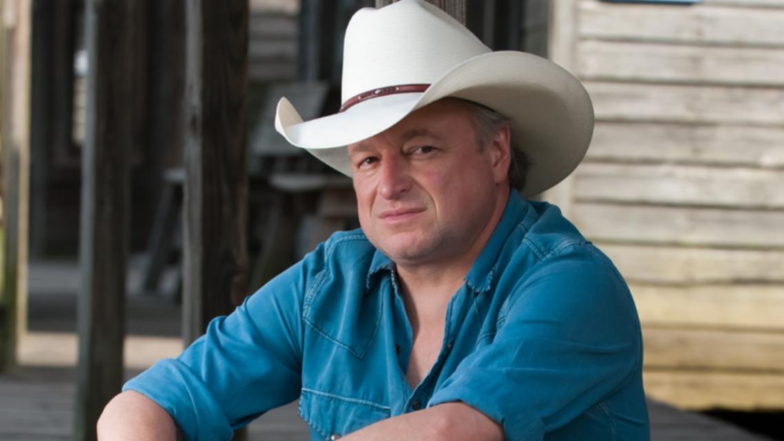 Mark Chesnutt recovering at home after medical emergency | 12newsnow.com