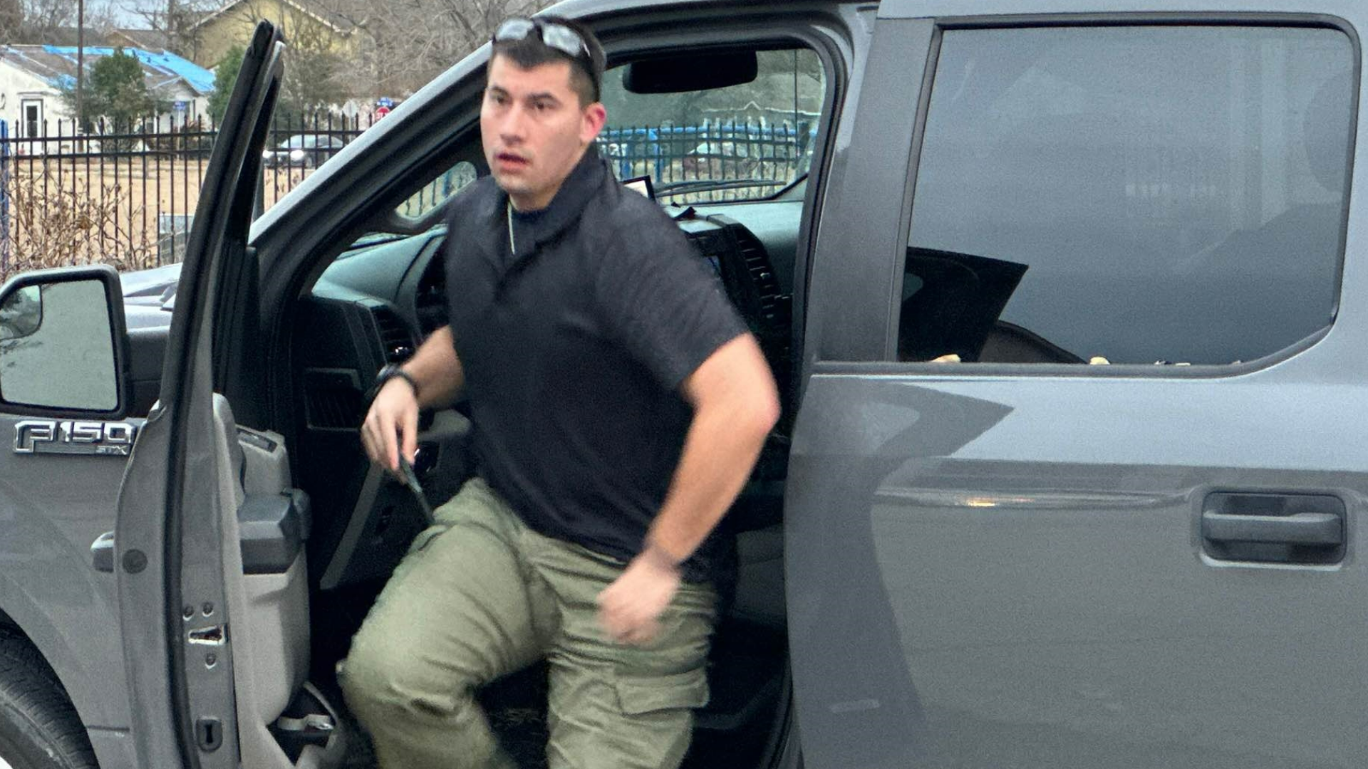 Man arrested after 3-hour SWAT standoff Tuesday night in Orange ...