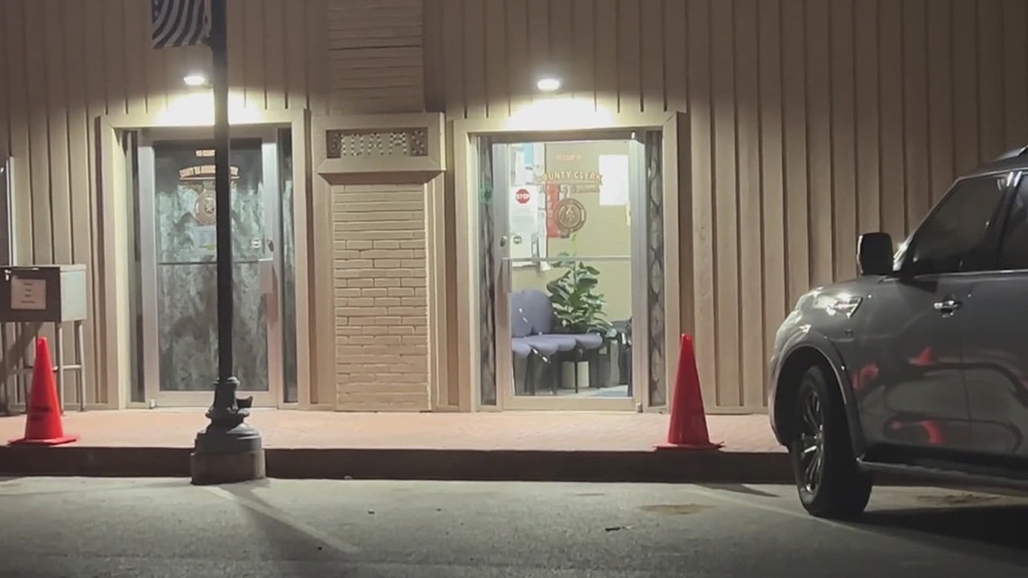 Newton County election results delayed by hours due to vote-counting machine freeze