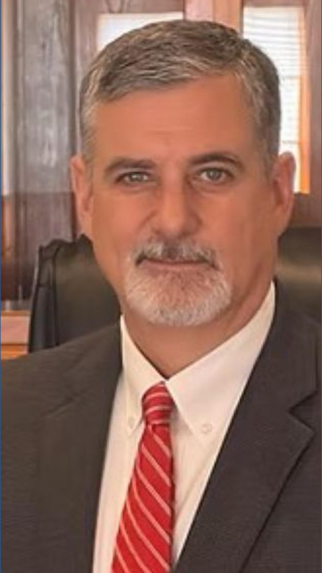 John Burt sworn in as Jasper County district attorney pro temp ...