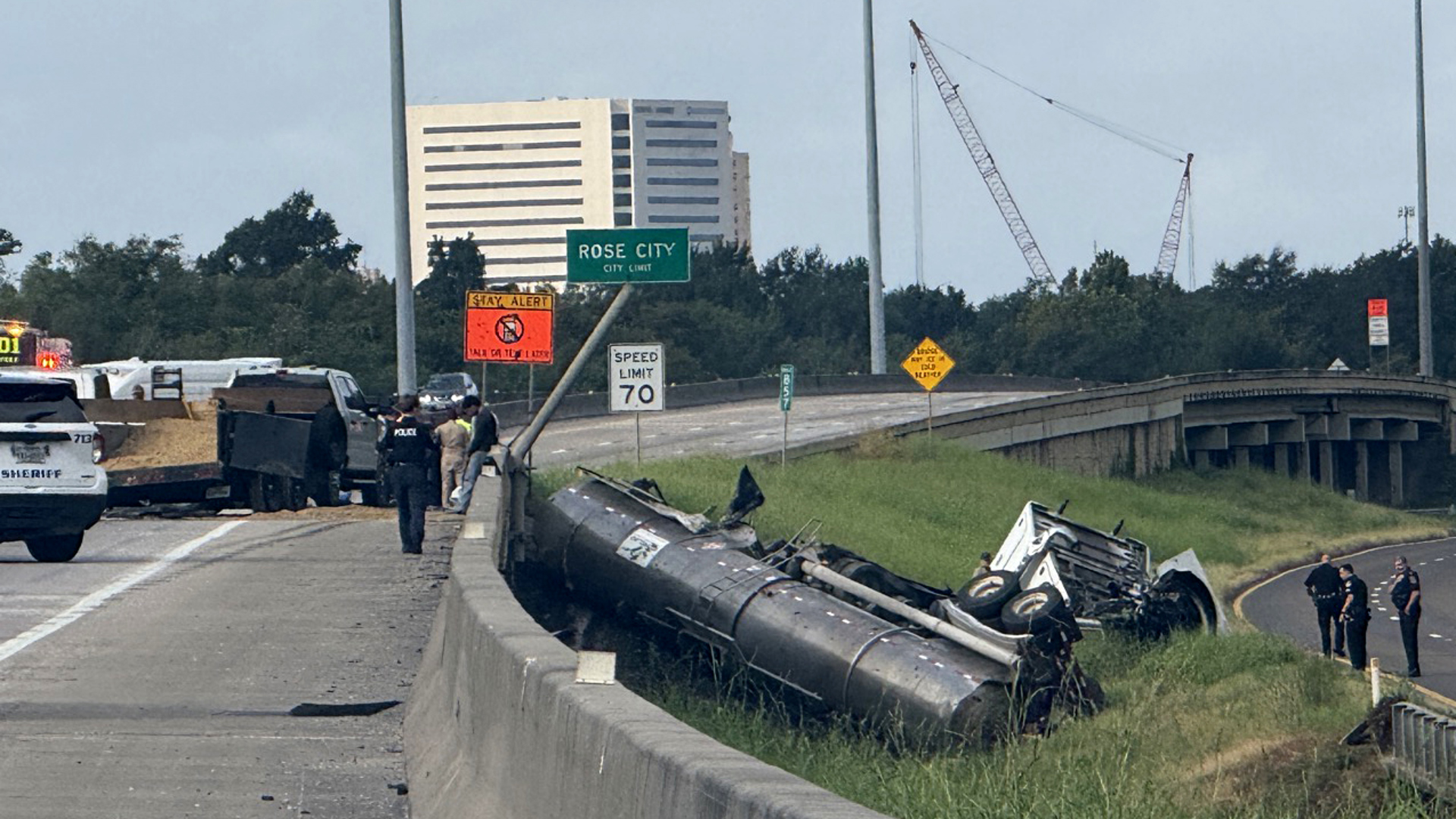 Tank Lorry Camera Westbound I-10 reopens after closure for tanker rollover in Rose City ...