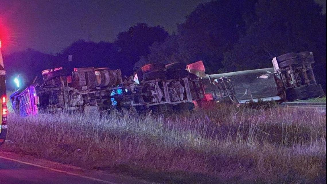 Truck driver sentenced to deferred probation in June 2023 wreck that killed 2 Cuban citizens along Texas 73 in Port Arthur