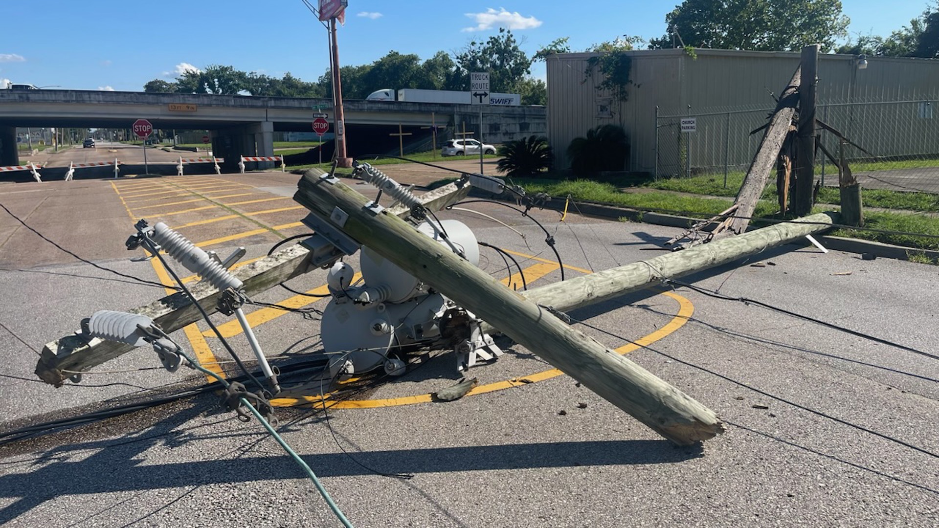 Hurricane Beryl Leaves Power Outages In Southeast Texas | 12newsnow.com