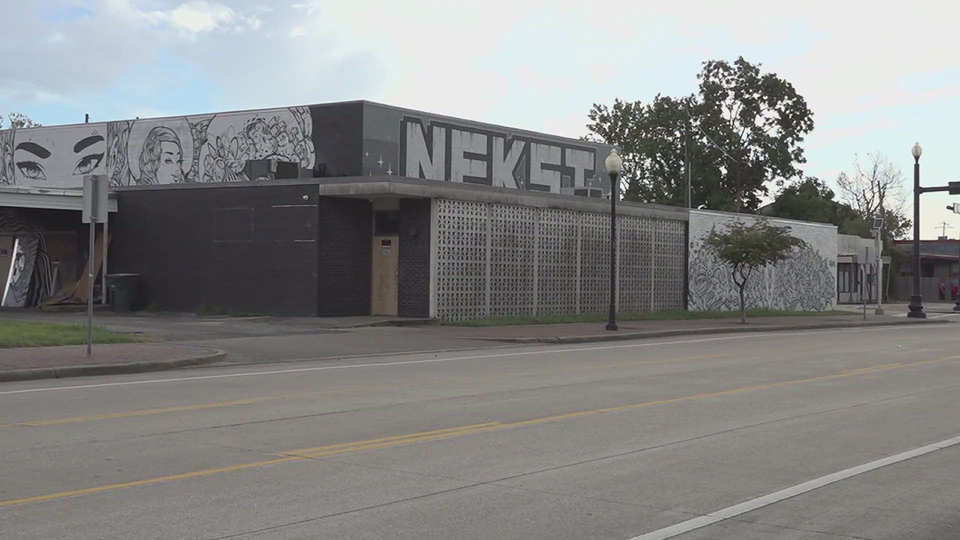 There will be a food truck and live music from Southeast Texas artists to celebrate the grand opening of For The Record, located on Calder Avenue.