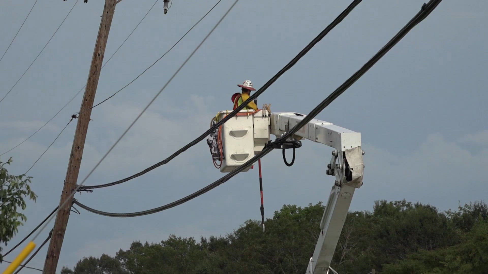 Entergy crews work around the clock to restore power across Southeast Texas