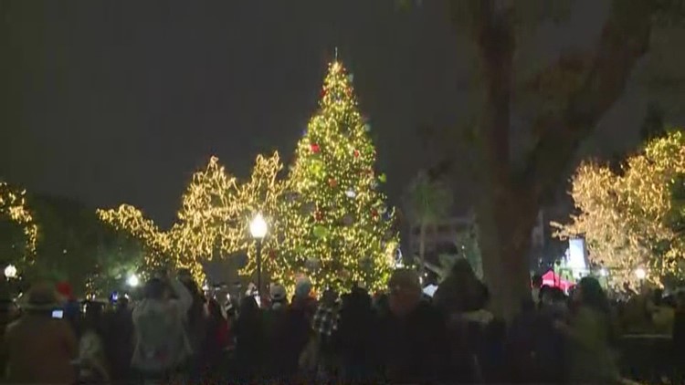 H-E-B Christmas tree decorated with more than 10,000 lights illuminated in Travis Park