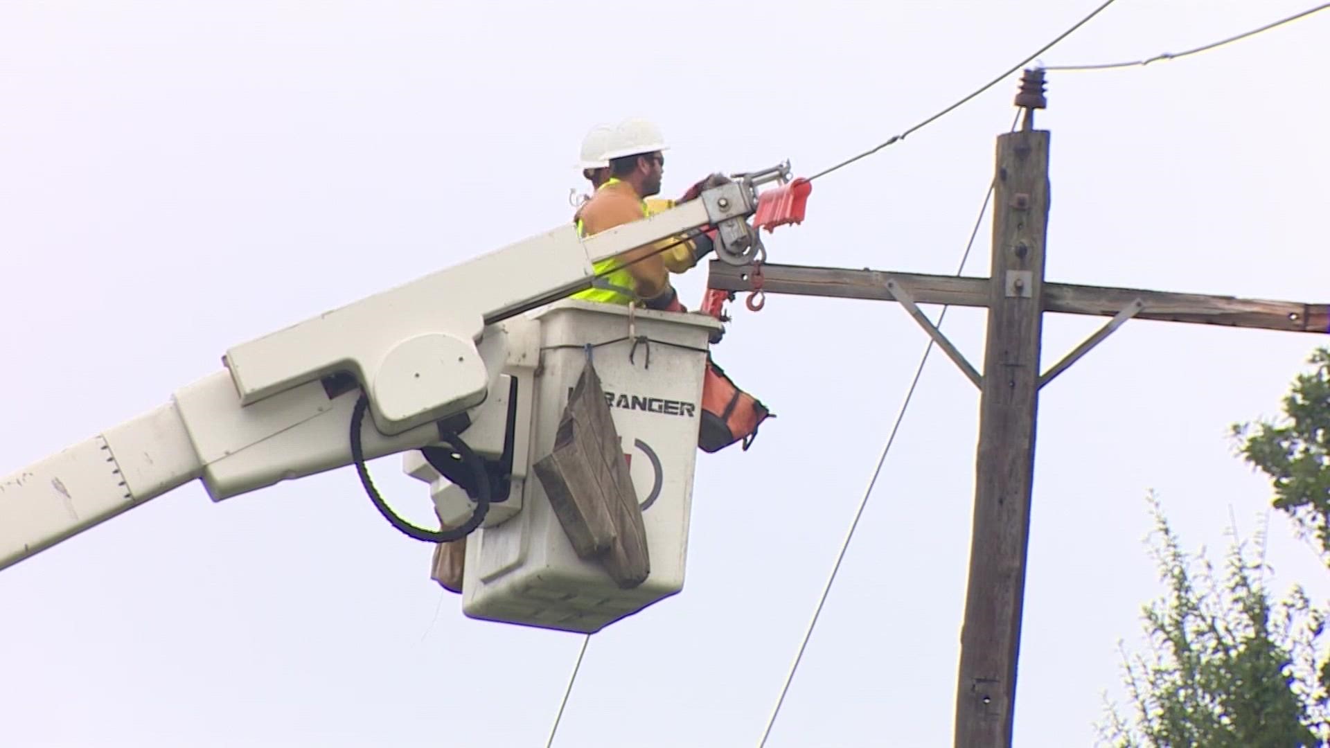 KHOU 11's Michelle Choi reports on power outages as of 6 a.m. Thursday, Sept. 16