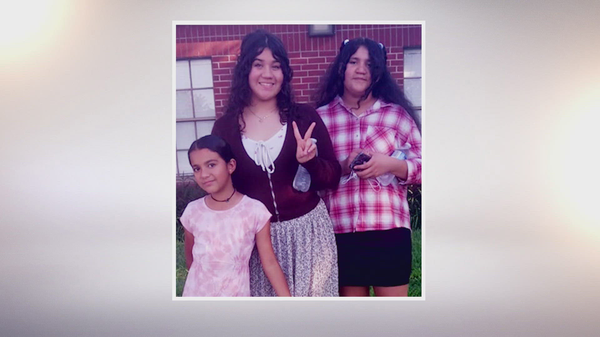 Ana Julia Melara Zelaya, 8, Evelen Del Carmen Melara Zelaya, 15, and Julisa Adamari Melara Zelaya, 11, died in the condo fire, according to their mother.