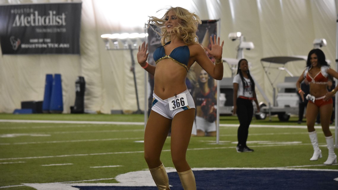 Five Southeast Texans among finalists for Houston Texans Cheerleaders 2019  team