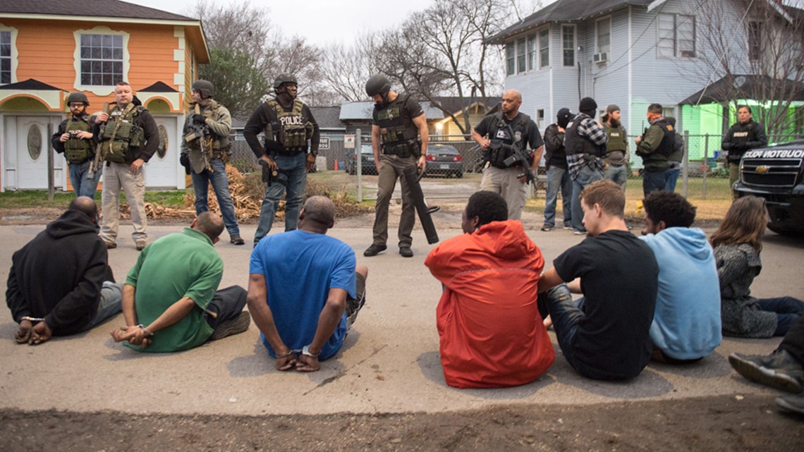 Former Gang Member HPD Join Forces To Fight Gang Violence In Houston   546233624 1140x641 