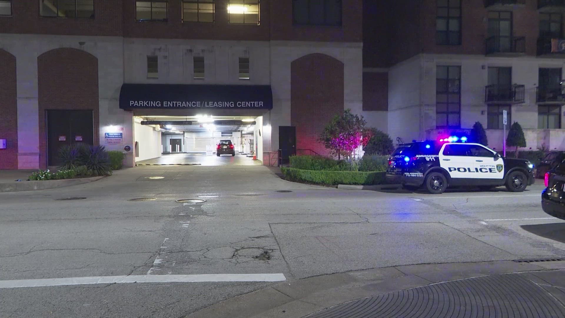 Texas trooper shoots man trying to break into his home, HPD says ...