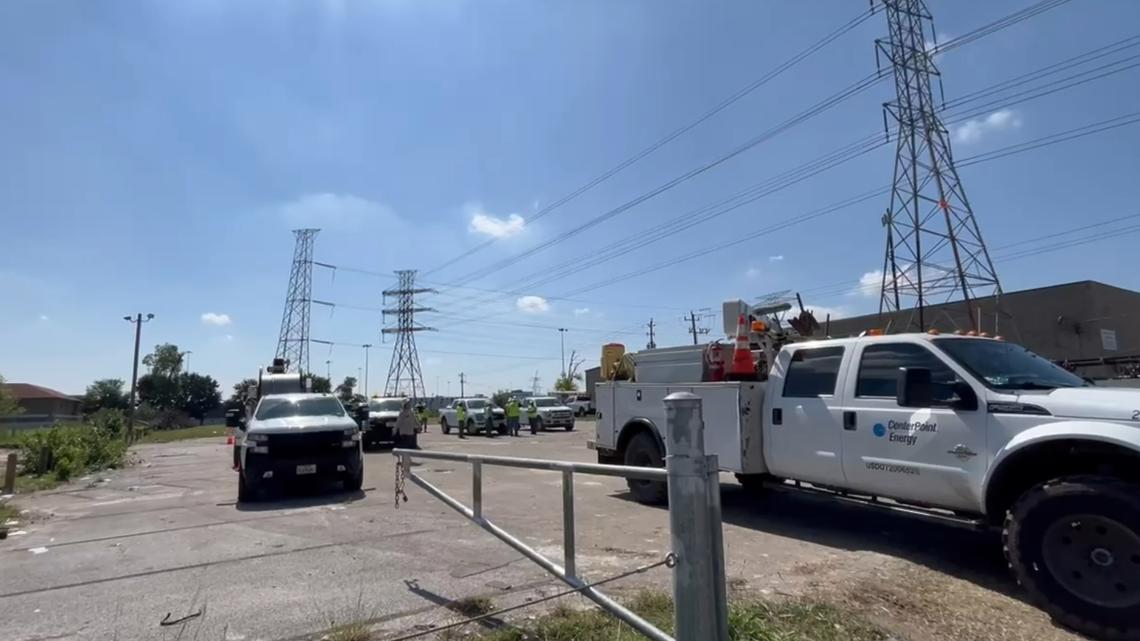 When will the power be back on? CenterPoint gives Saturday update