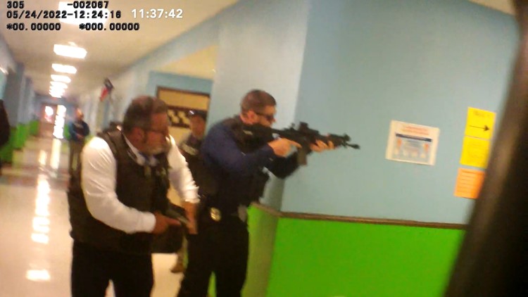 Breaking down the Uvalde police bodycam videos of Robb Elementary school shooting