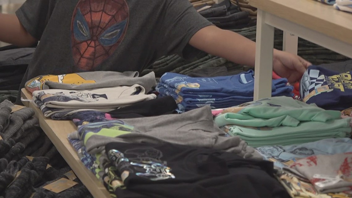 Southeast Texas foster kids taken on back to school shopping trip at JcPenney